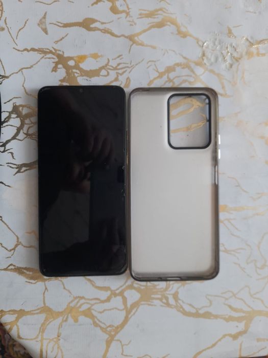 Телефон редмй 13с