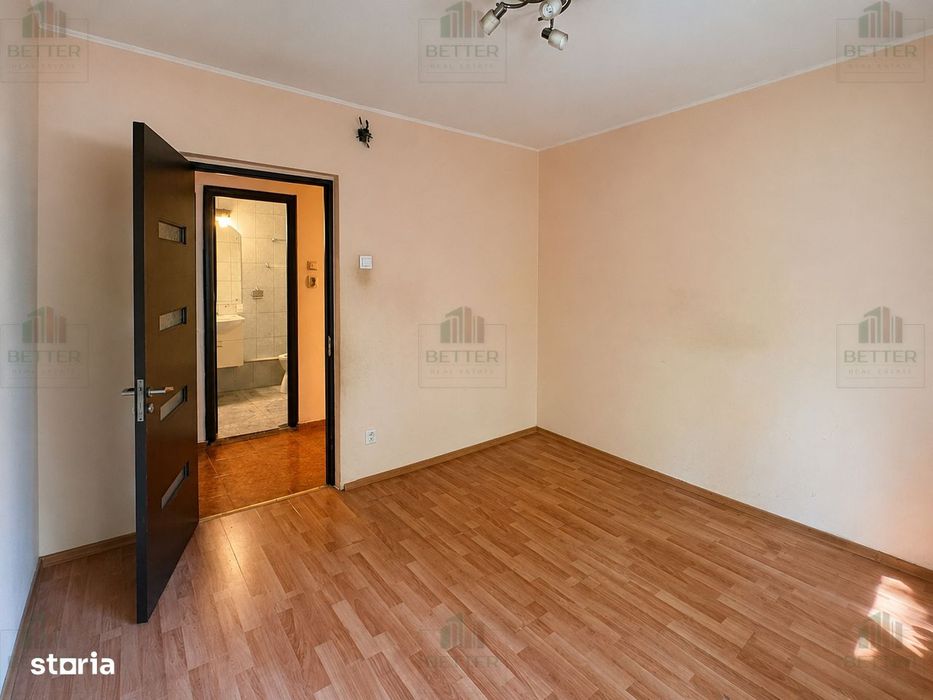 Apartament 2 camere de renovat, zona Titan – aproape de metrou