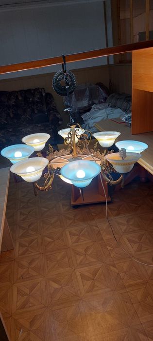 Люстра -классика