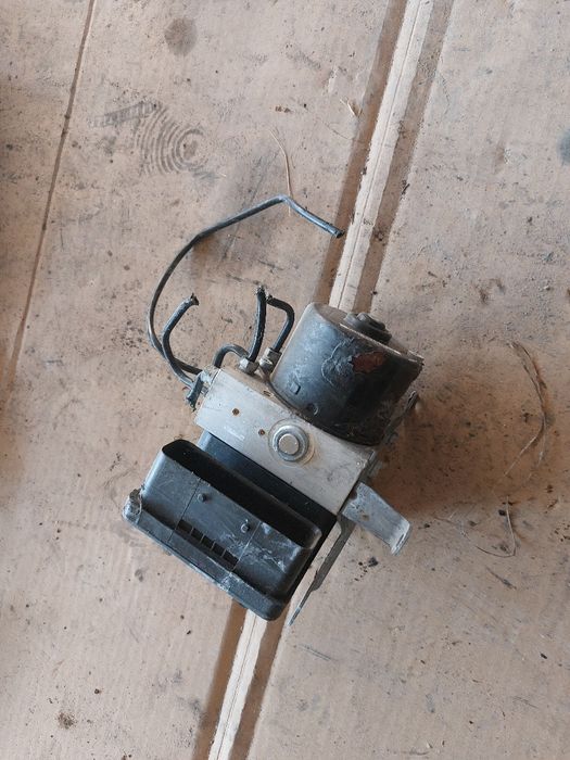 ABS помпи Bmw бмв e90 e91 e92 320i 170кс n43