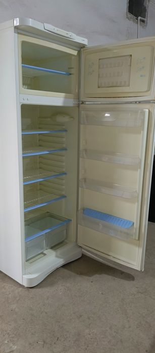 Индизит двухкамерный холодильник сотилaди састаянаси идеял совутиши зу