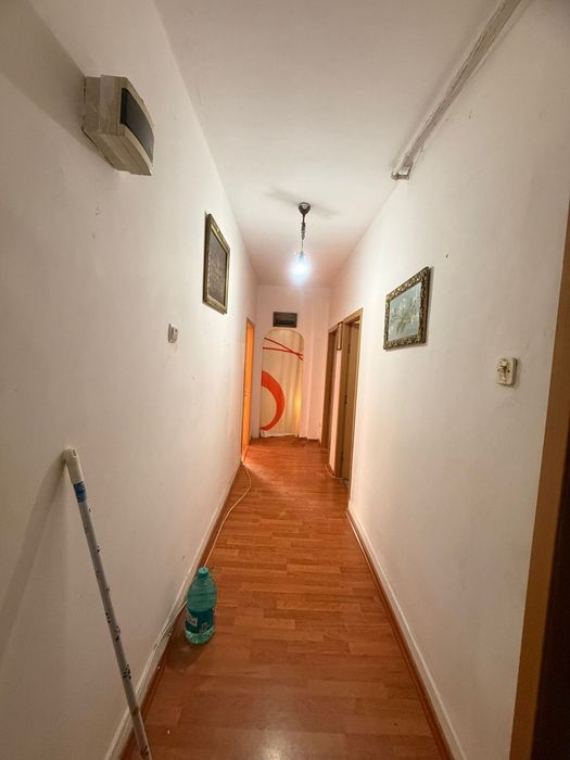 Vand Apartament 2 camere