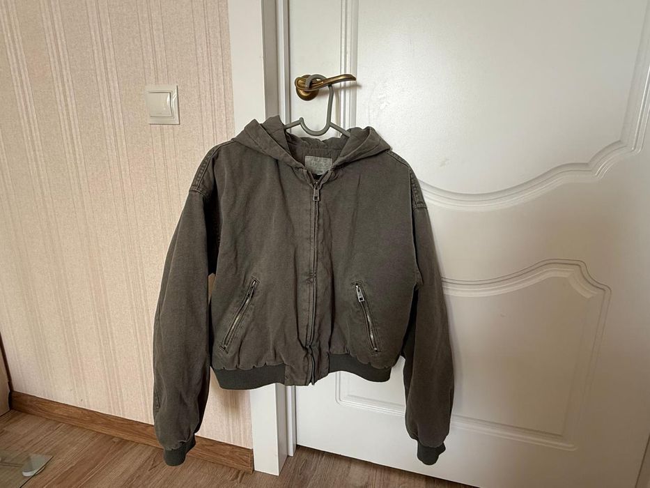 Продам куртку весеннюю