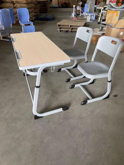 Парта школьная новая модель