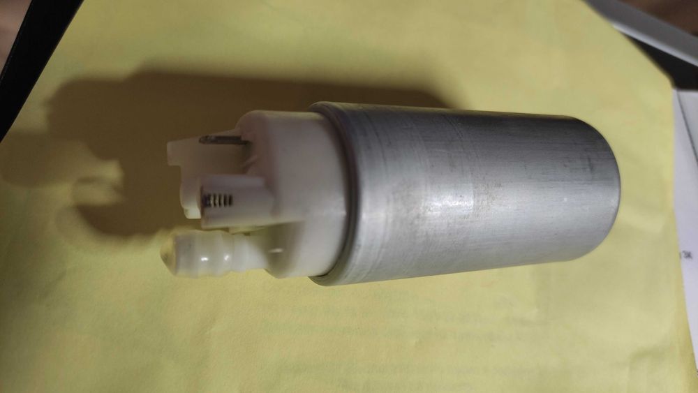 Горивна помпа за френски и немски коли 1995-2005г