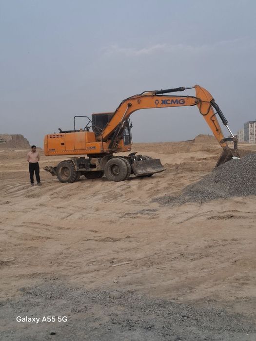 Ekskavator JHW135-8 sotiladi