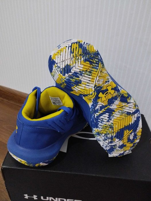 Маратонки  Under armour