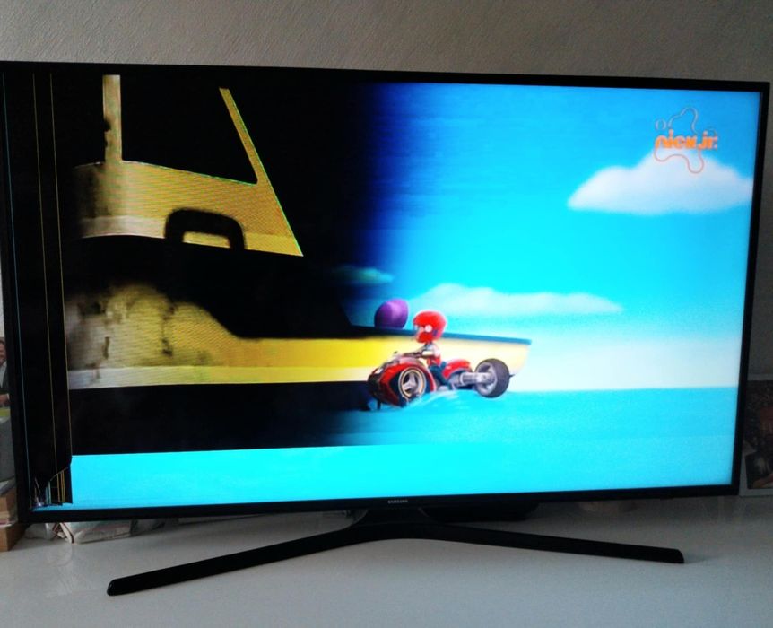 Телевизор Samsung 50KU6072, 50" (127 cm), 4К UHD Smart LED TV, DVB-T2/