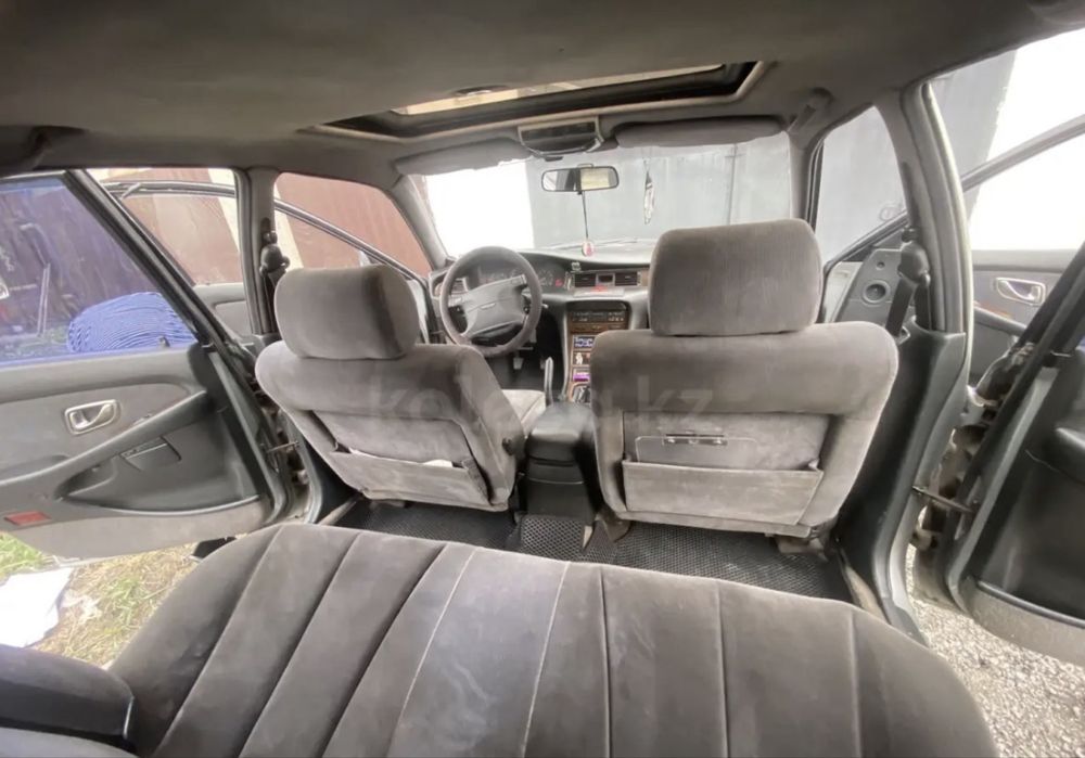 Mitsubishi SIGMA 1994 года