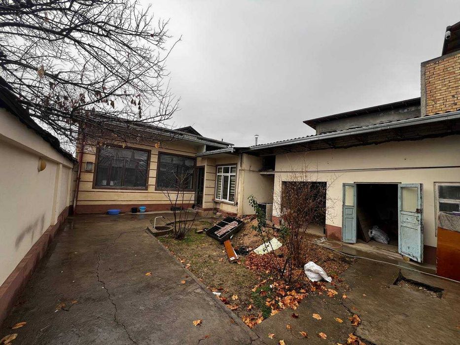 Земельный участок под застройку 4,2 сотки в Мирзо-Улугбекском районе=