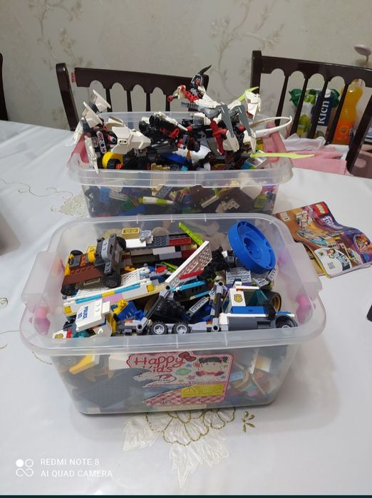 6 кг деталей от Лего.