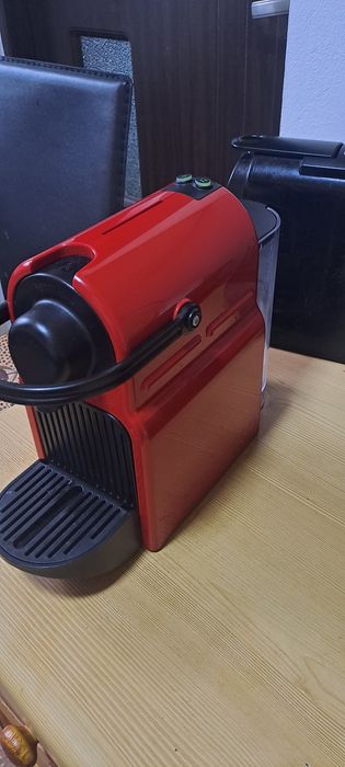 Vand aparat de cafea cu capsule nespresso