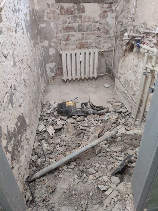 Кърти чисти извозва, къртене, демонтажни услуги, извозване на Отпадъци