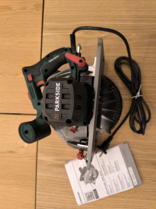 Циркуляр Parkside PHKS 1350 E4