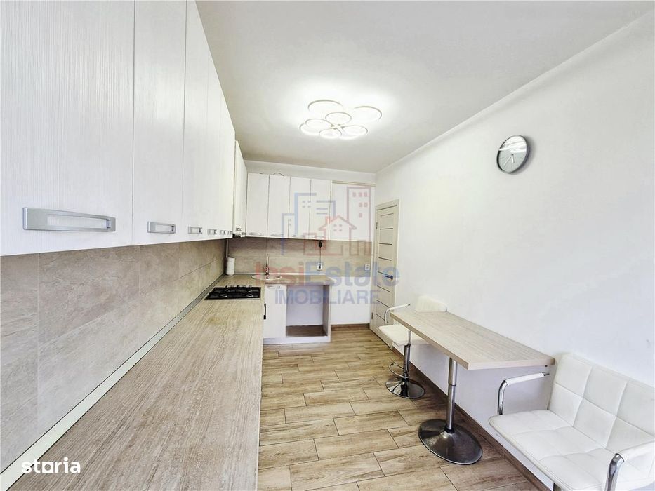 Apartament decomandat cu o camera de vanzare, parcare inclusa