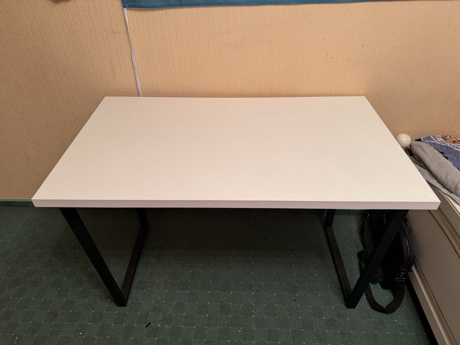 Продам стол игровой