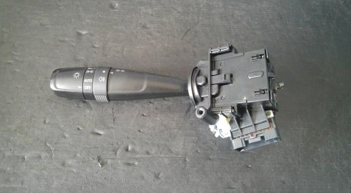 Maneta semnalizare bloc lumini suzuki vitara ly 17f676 173744