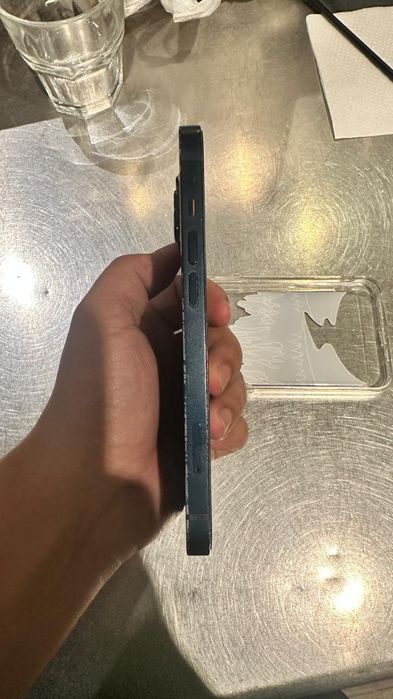 Айфон 13 сатылады