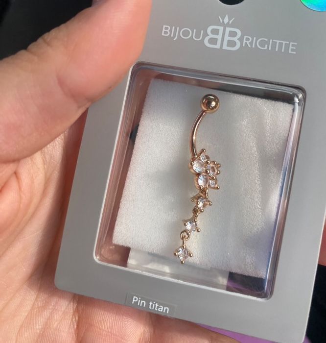 Обеца за пъп от медицинска стомана