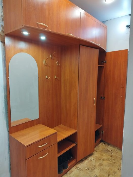 Шкаф в прихожую  с