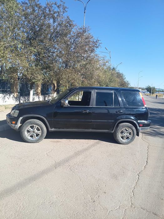 Honda CR-V , 2000 г.в. ,американец , левый руль .