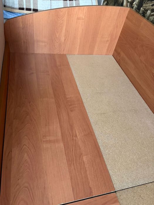 Продаю кровать, односпальную