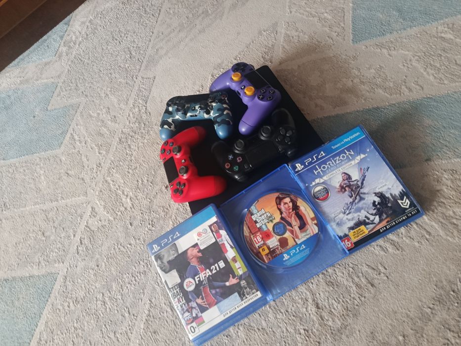 Продам ps 4 slim в хорошем состоянии