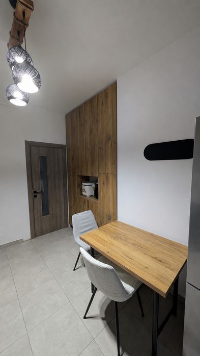 Vând apartament 3 camere