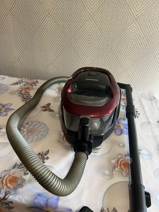 Продам пылесос Samsung в отличном состоянии
