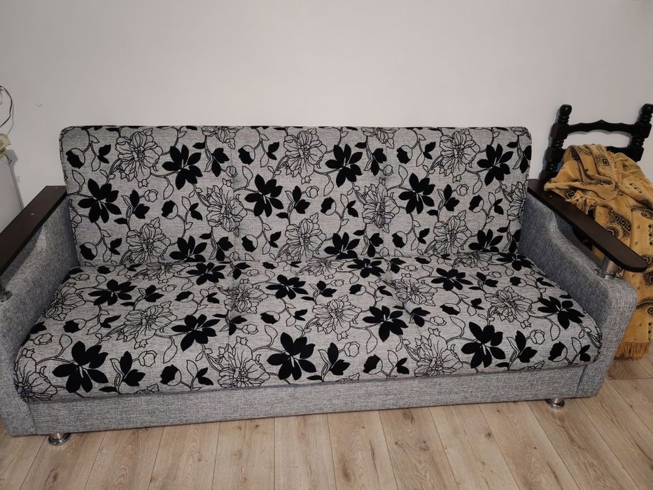 Диван мягкая мебель.