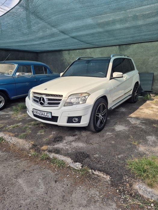 Mercedes glk sotiladi
