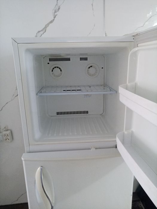 Продам холодильник LG