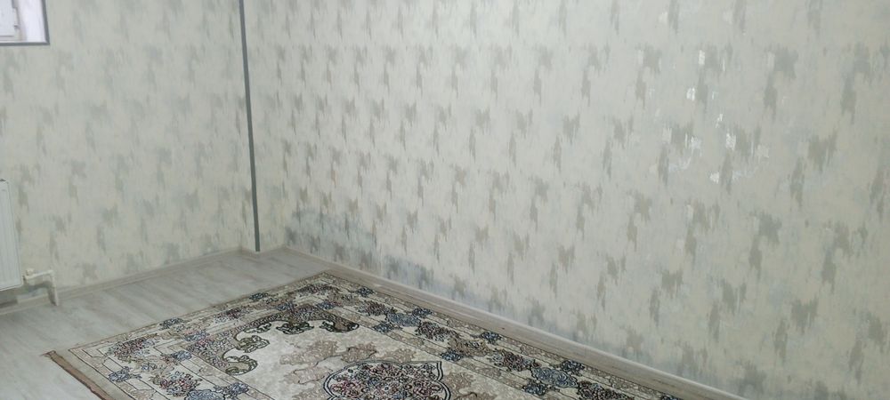 Uy Sotiladi  3 xonalik