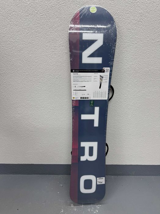 placa noua snowboard nitro team pro L146cm