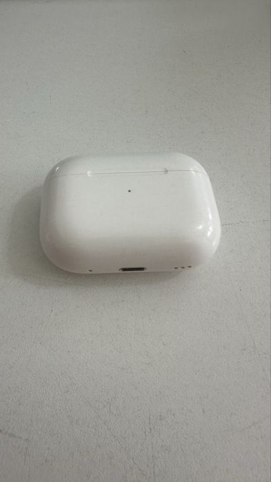 Airpods A2700 кейс оригинал