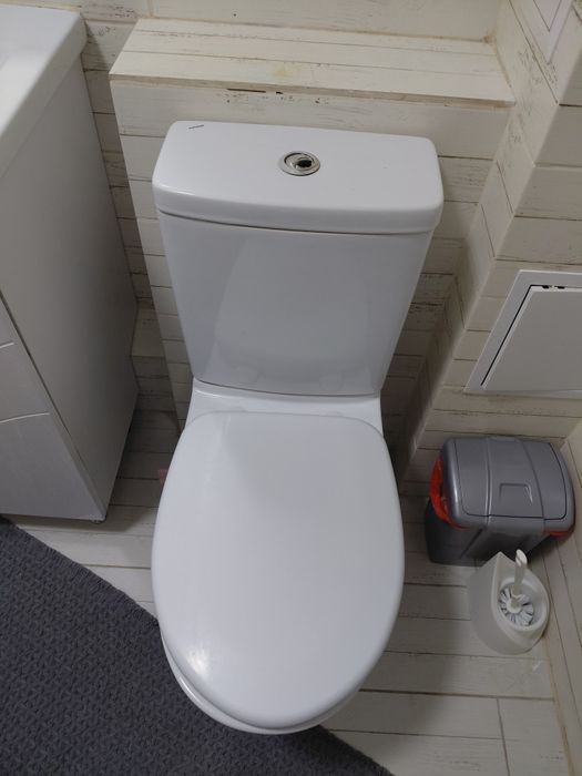 Прдам унитаз . ...