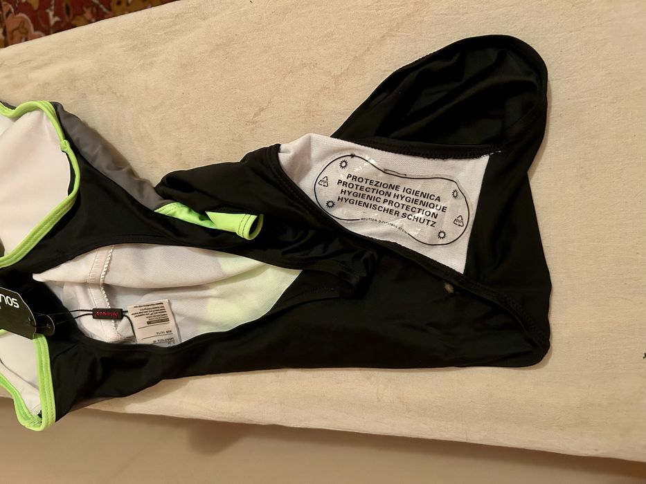 сплошной купальник М размер, новый