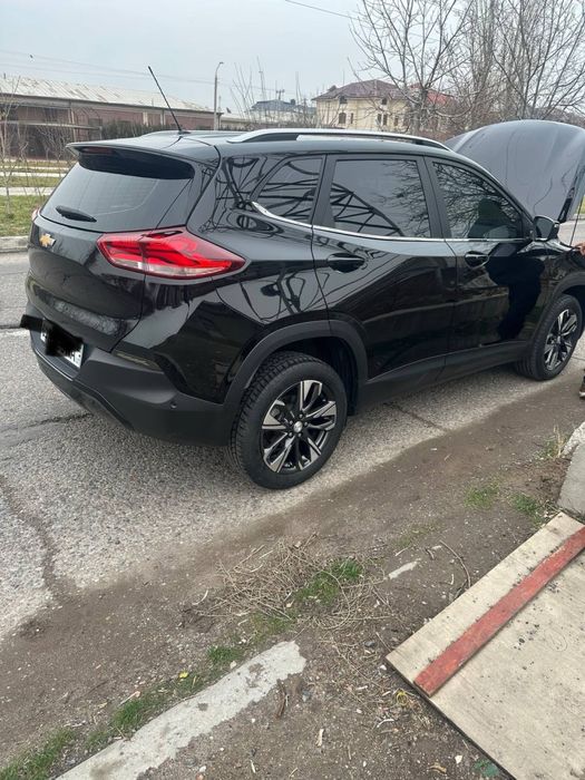 Tracker 2 premier 2020 qora