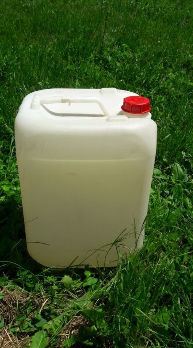 Туби Пластмасови за Нафта/Бензин