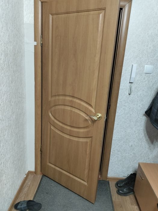Дверь межкомнатная .