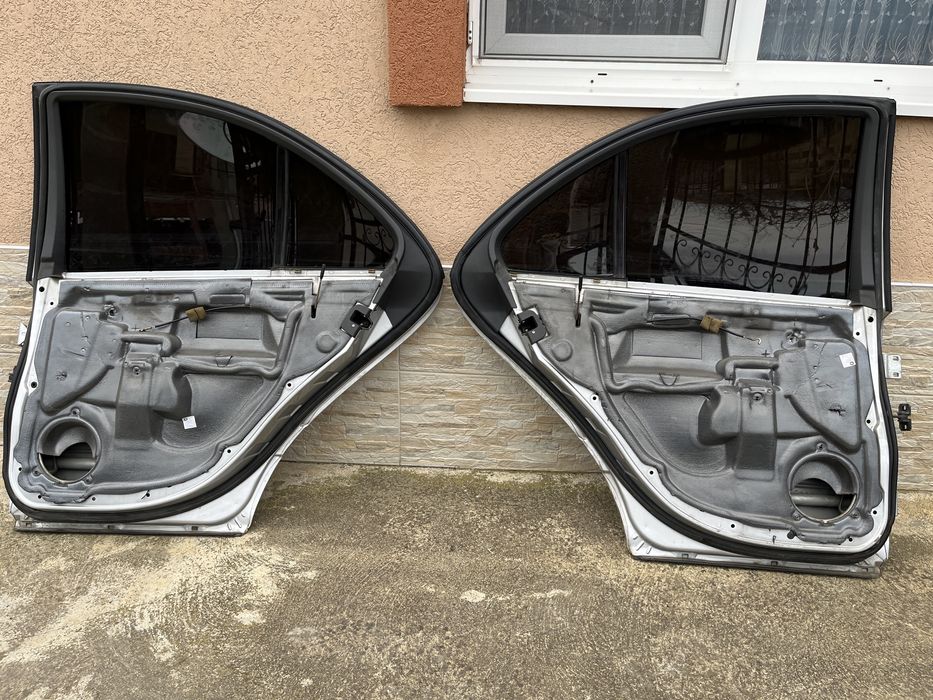 Задна броня задни врати