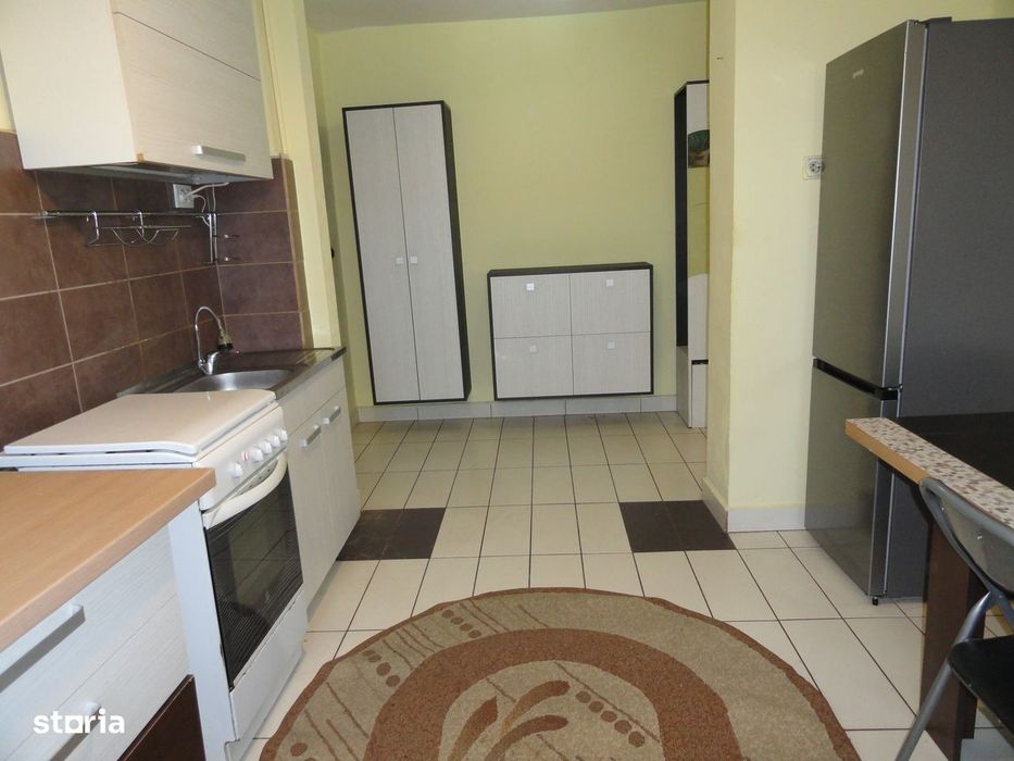 Apartament 2 camere, etaj 2, zona Romanilor, aproape de Lic. Pedagogic