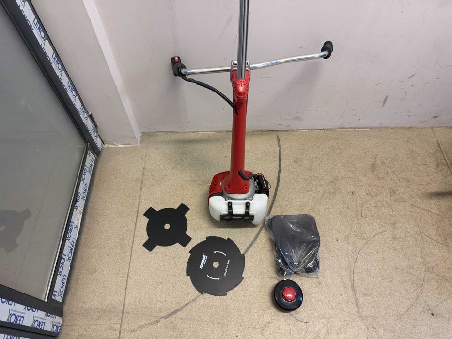 Машина за цепене на дърва 52cm 7t 2300W / Коса бензинова с нож и корда
