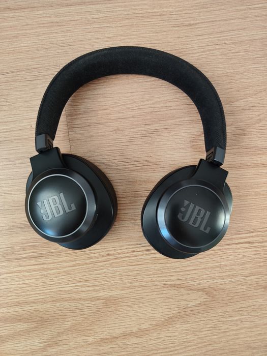 Casti JBL LIVE 770NC