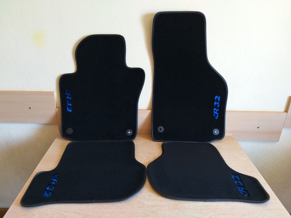 Covorase auto din mocheta dedicate VW Golf 5 R32