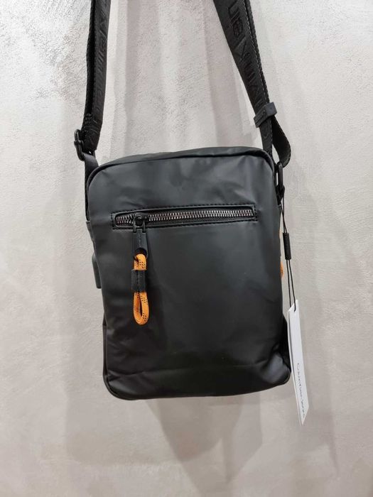 Чантичка Calvin Klein 0812