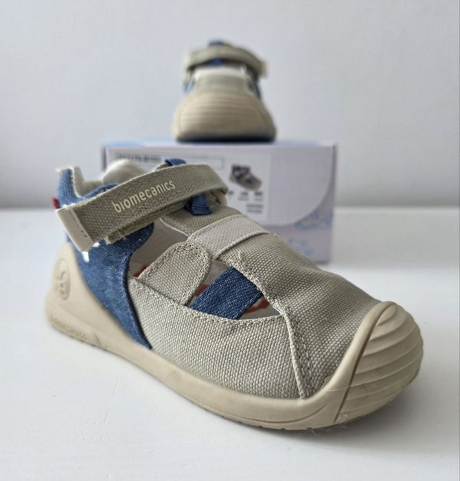 Sandale biomecanics marimea 22