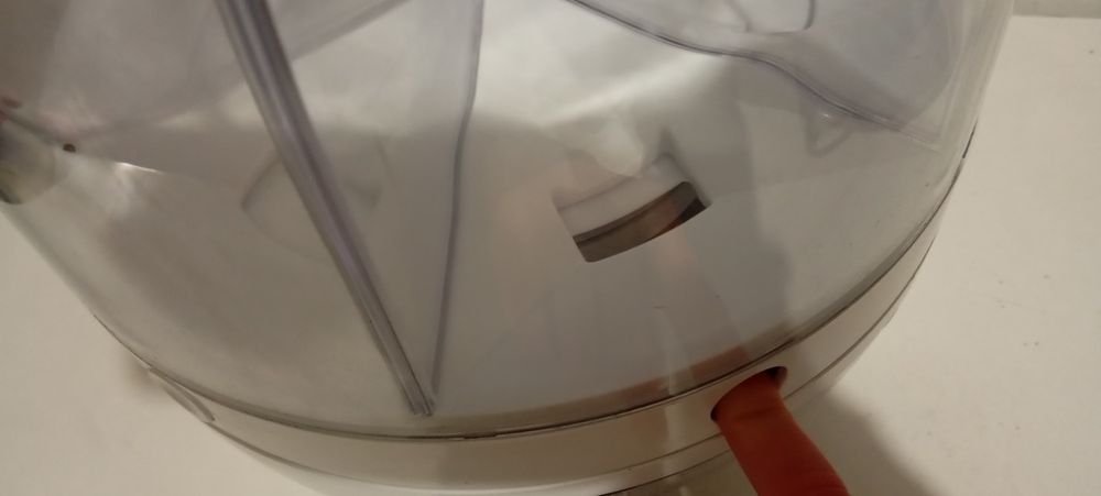 Диспенсер новый для круппы