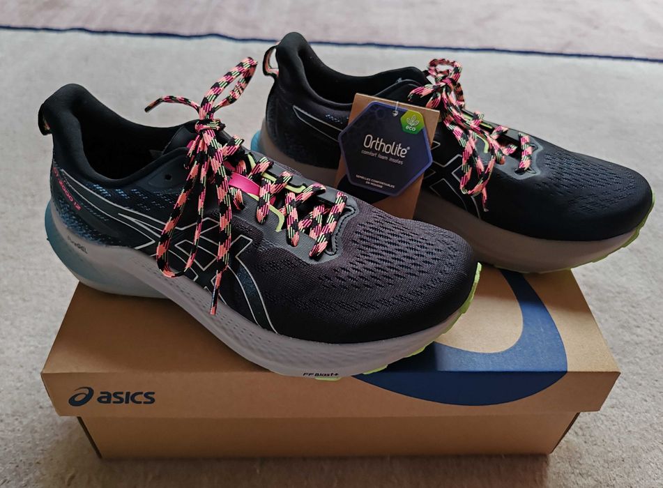 Дамски маратонки ASICS
