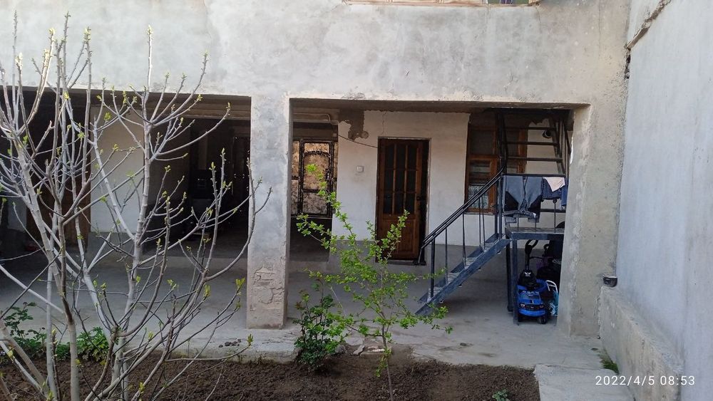 Uchastka sotiladi 90000$